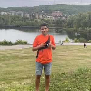 Meet your Posher, Omar